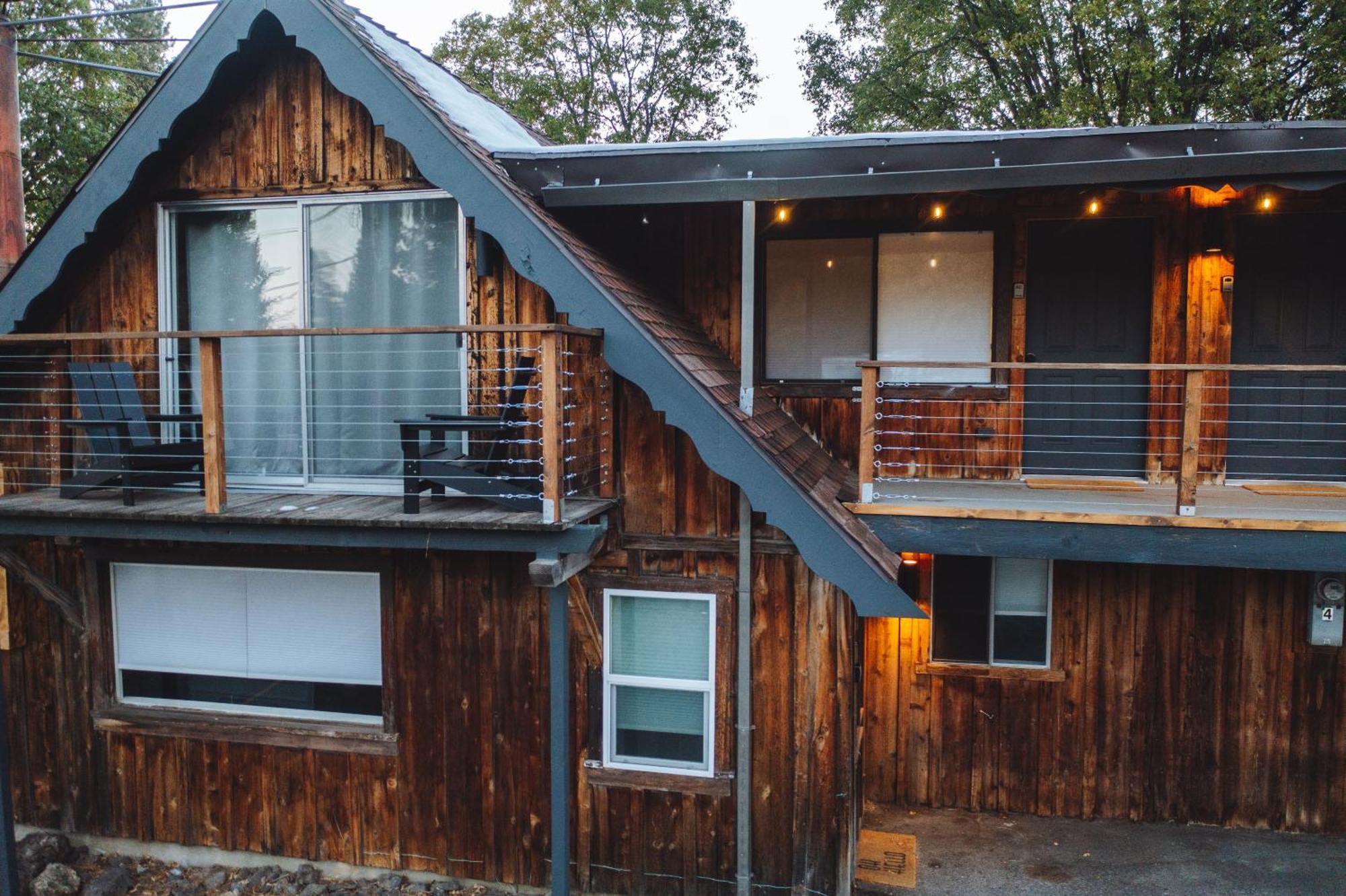 Basecamp Lodge Mount Shasta Dış mekan fotoğraf
