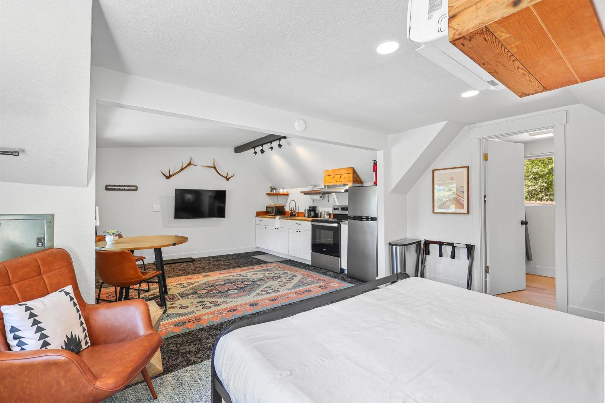 Basecamp Lodge Mount Shasta Oda fotoğraf
