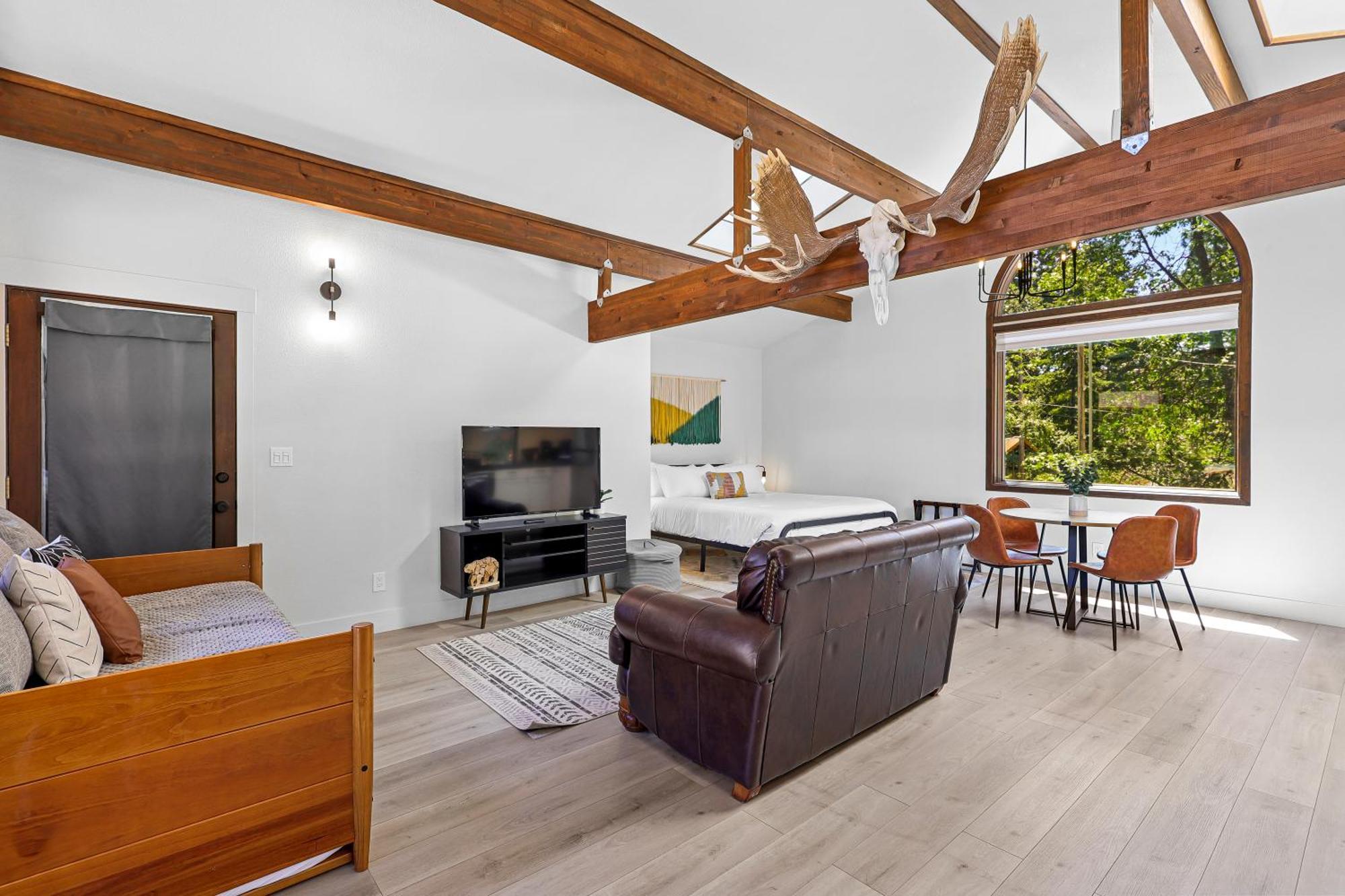 Basecamp Lodge Mount Shasta Oda fotoğraf
