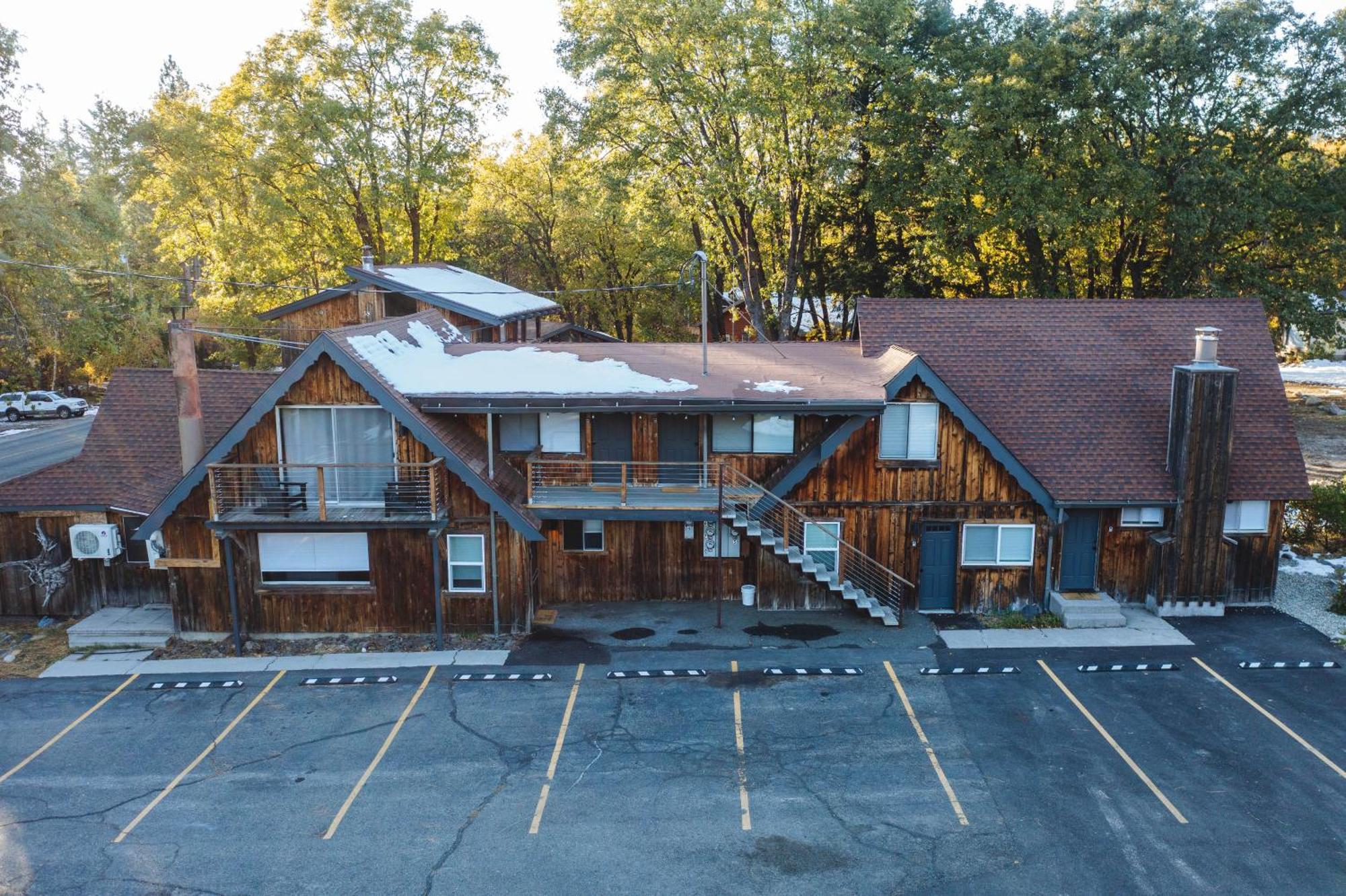 Basecamp Lodge Mount Shasta Dış mekan fotoğraf