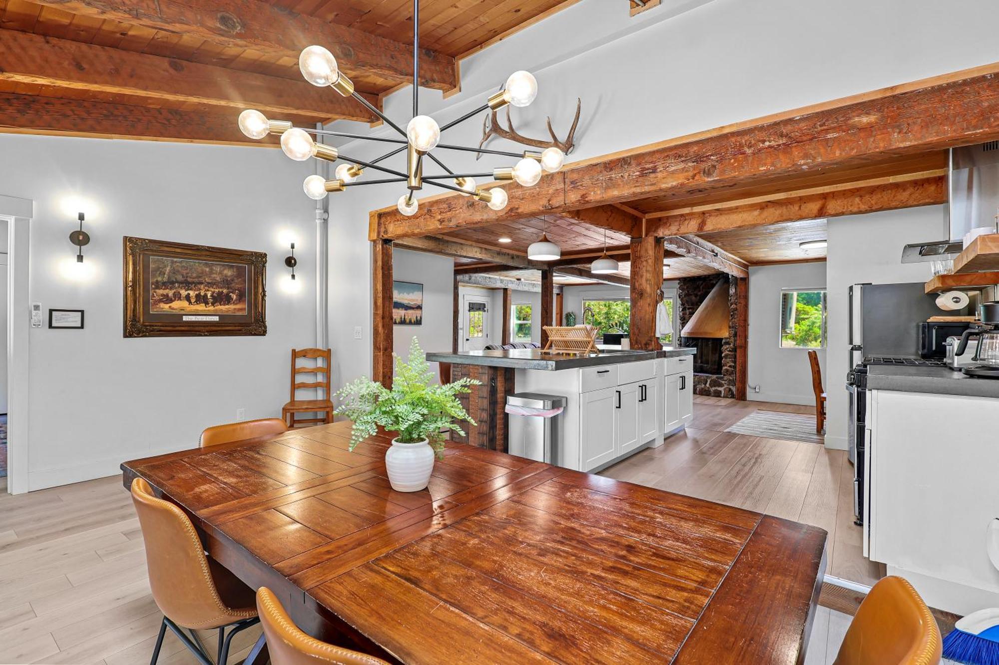 Basecamp Lodge Mount Shasta Dış mekan fotoğraf