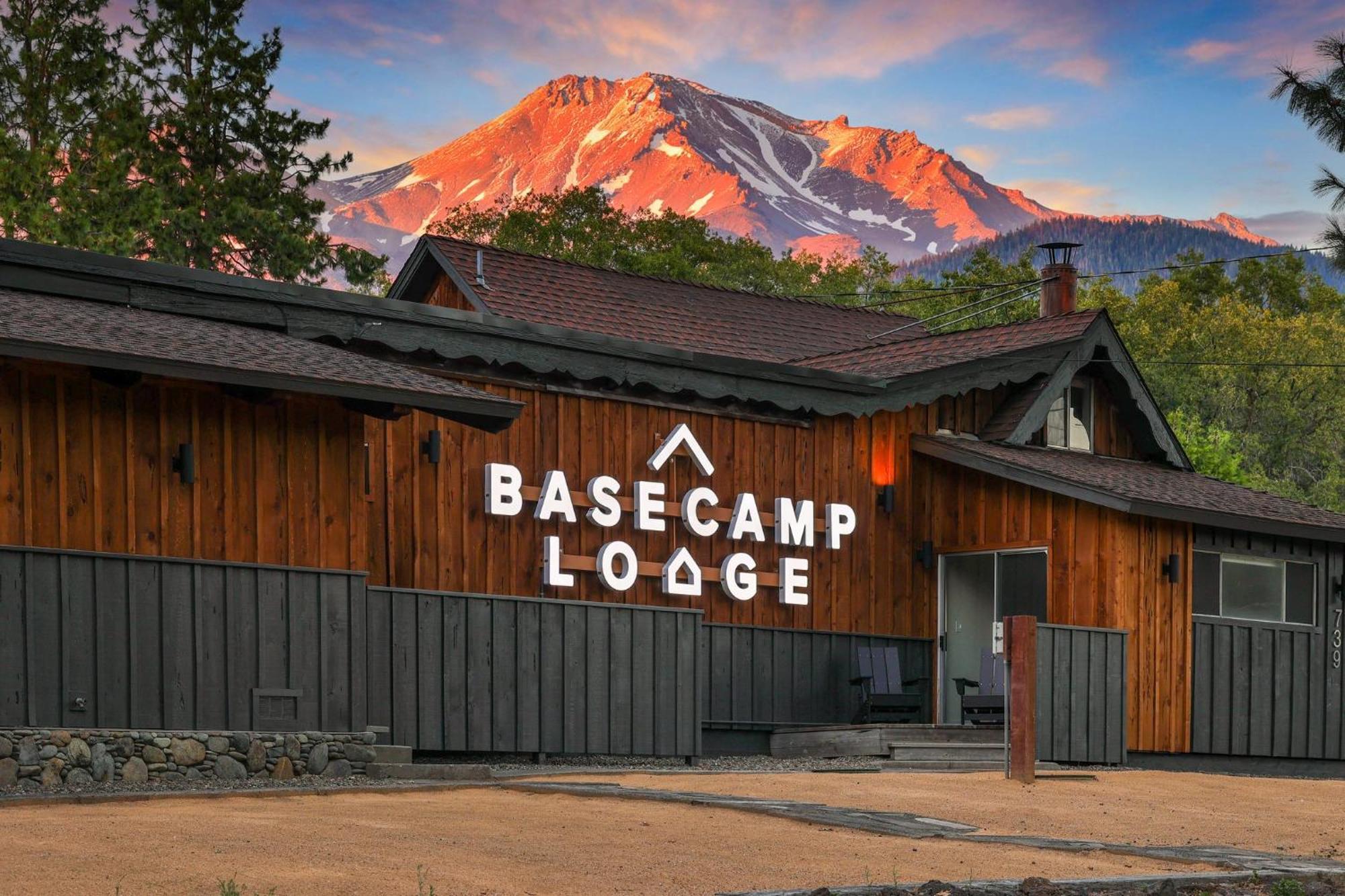 Basecamp Lodge Mount Shasta Dış mekan fotoğraf